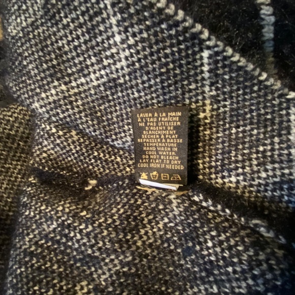 Renuar Black & White Diamond & Zig-Zag Pattern Cardigan (Small) NWT - Picture 7 of 11
